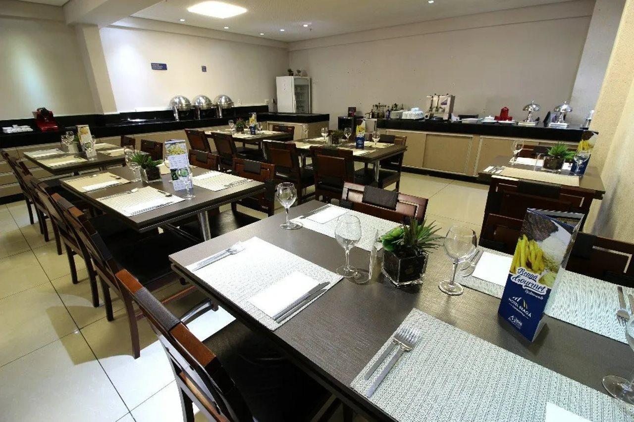 贝格会议中心mhb酒店 贝洛哈里桑塔 外观 照片